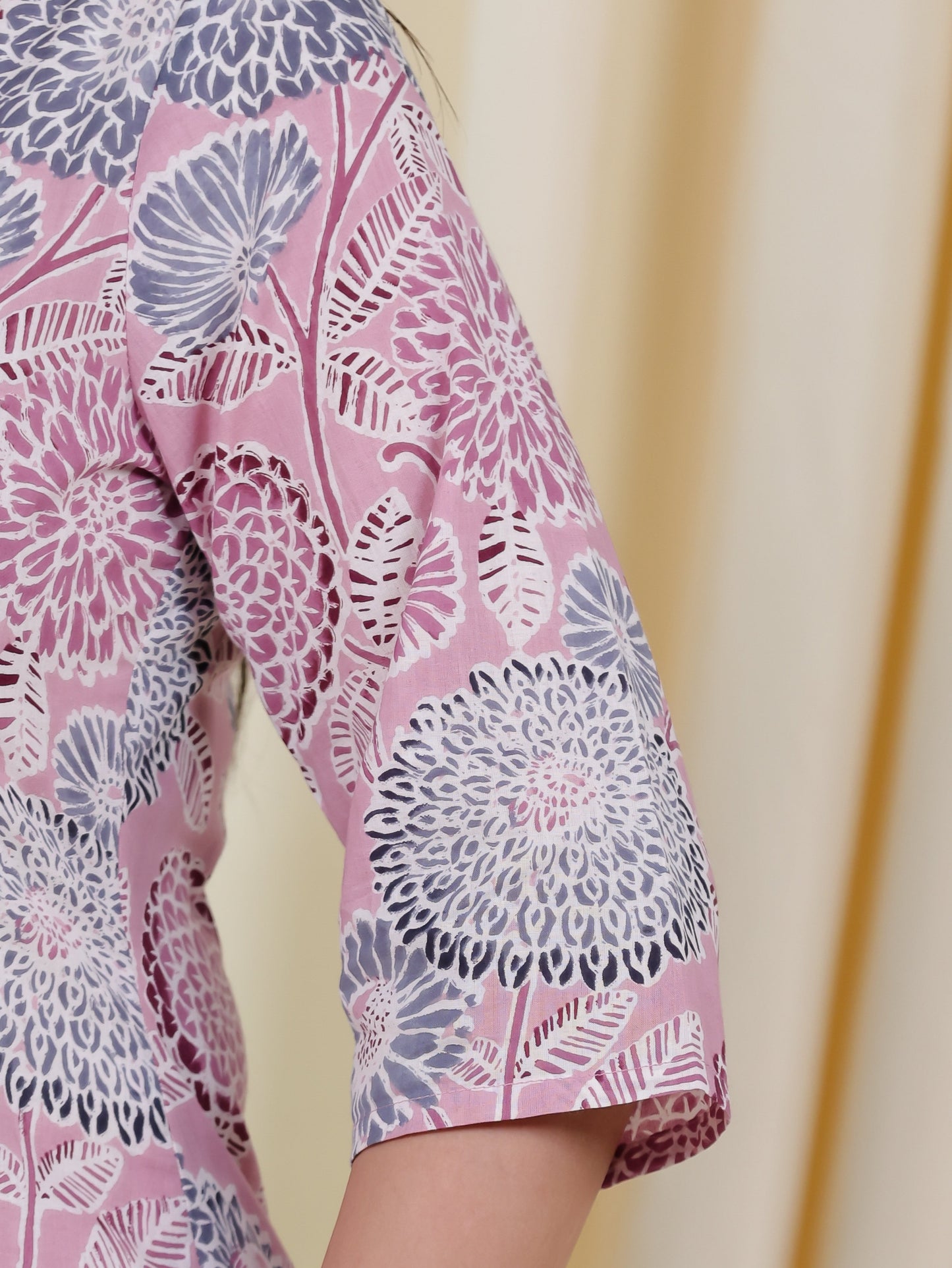 Soft Cotton Geometric Straight Pink Kurta
