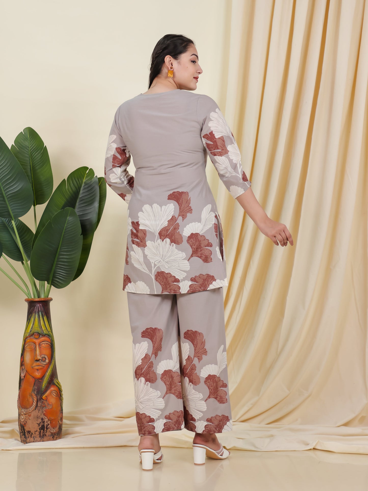 Soft Cotton Placement Print Straight Grey Kurta