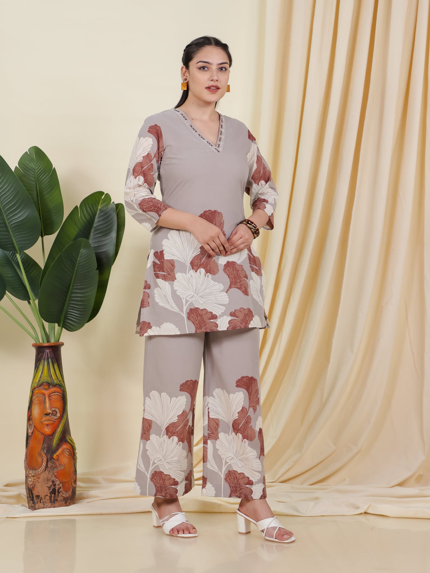 Soft Cotton Placement Print Straight Grey Kurta