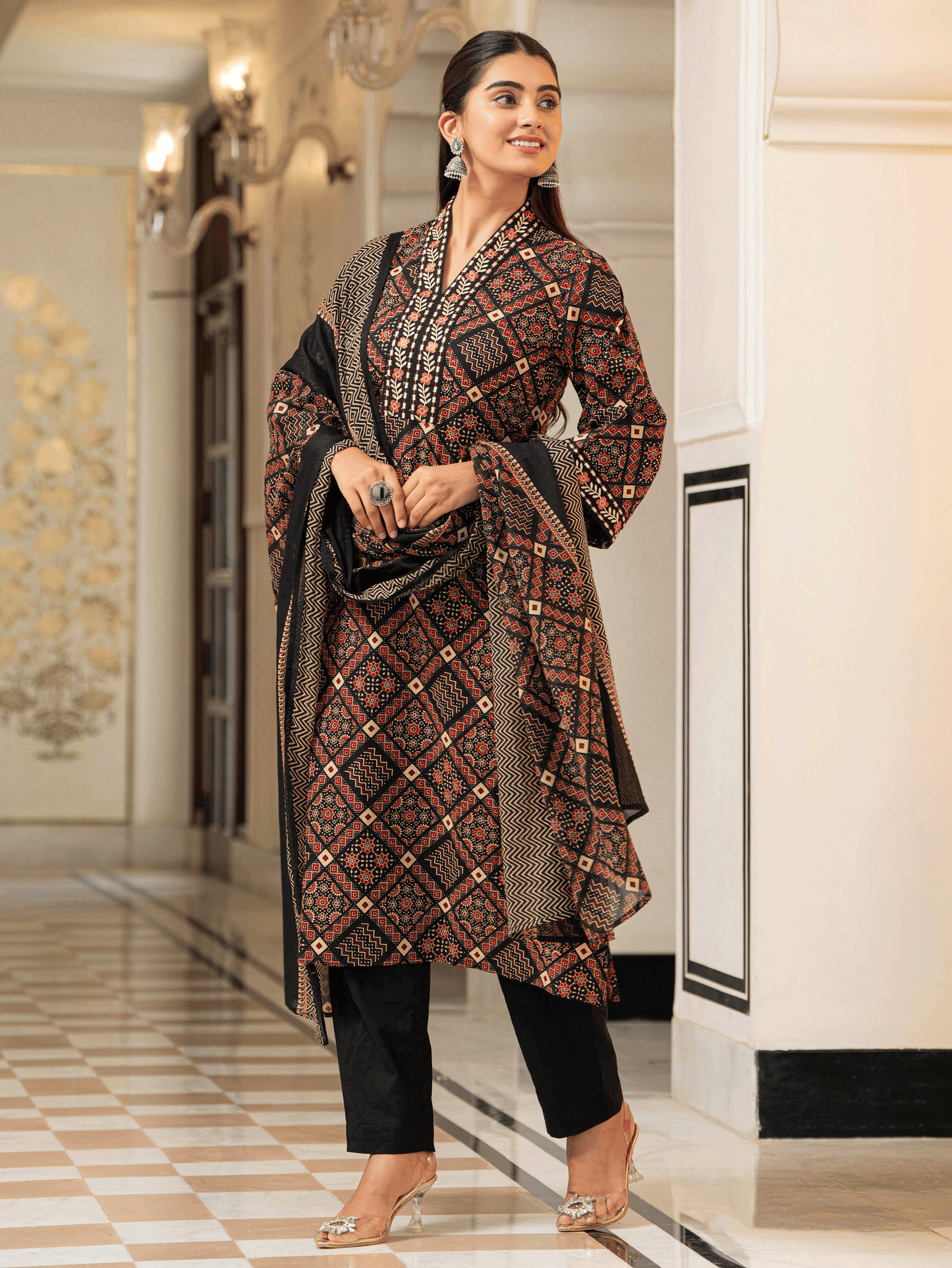 Cotton Voile Geometric Black Dupatta