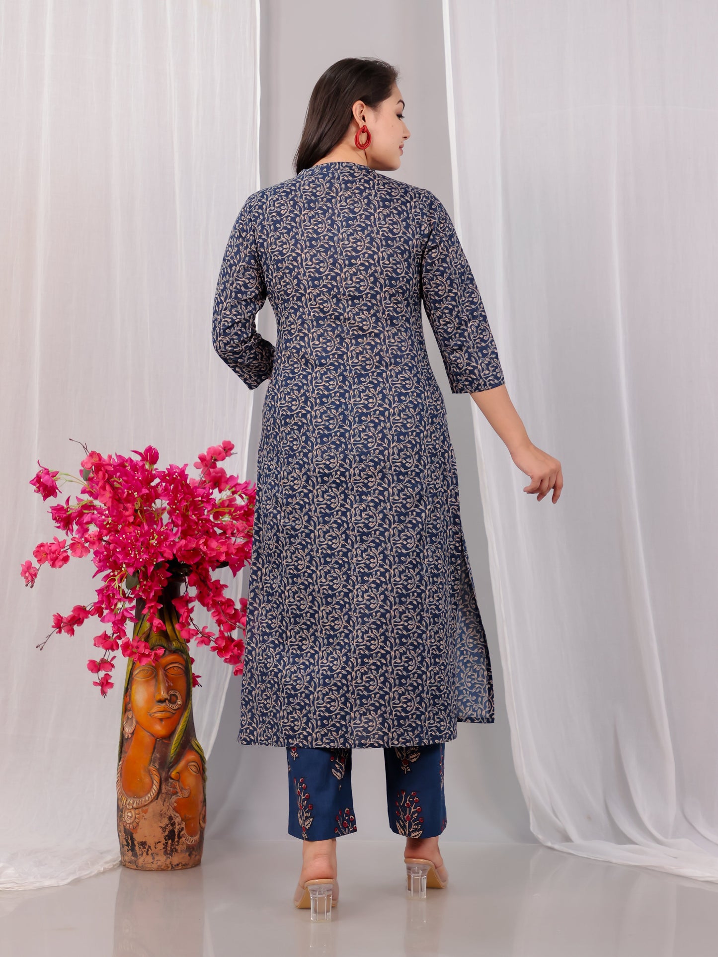 Soft Cotton Floral Straight Blue Kurta