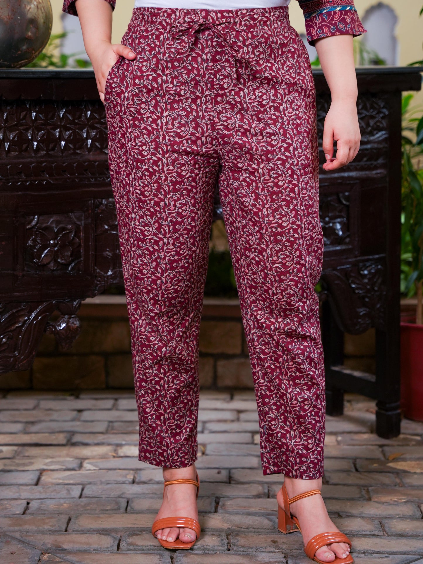 Soft Cotton Floral Straight Maroon Kurta