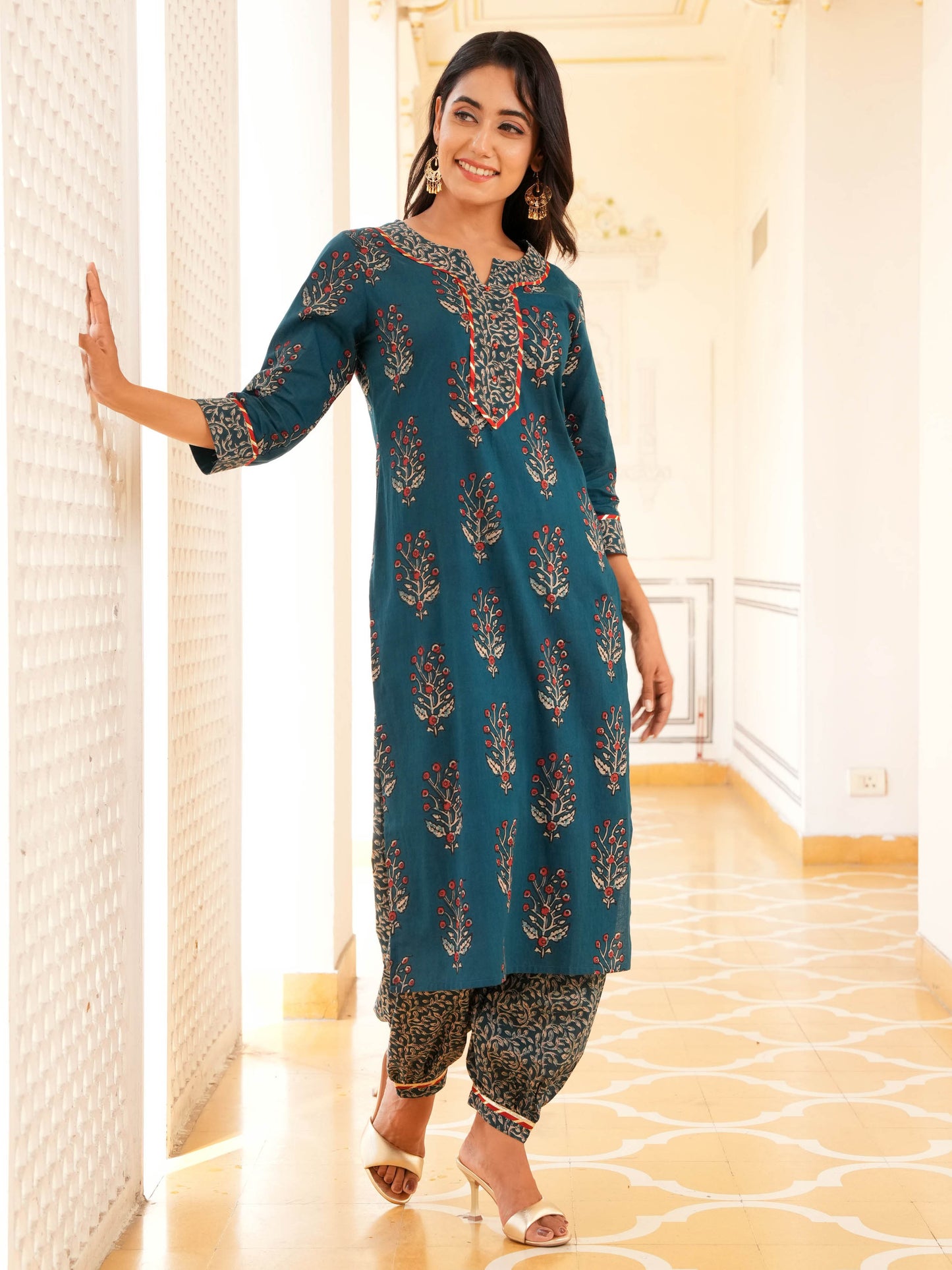 Soft Cotton Floral Straight Blue Kurta