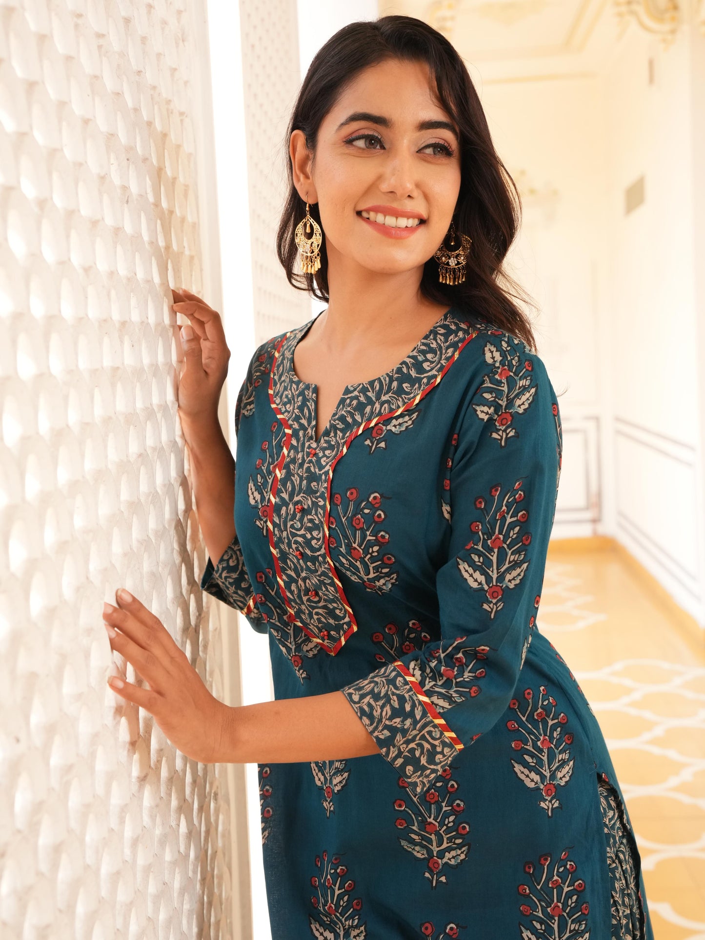 Soft Cotton Floral Straight Blue Kurta