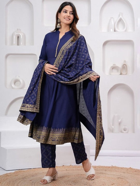 Bunai Dhaga Women Ethnic Motifs Printed Regular Kurta with Palazzos & With Dupatta