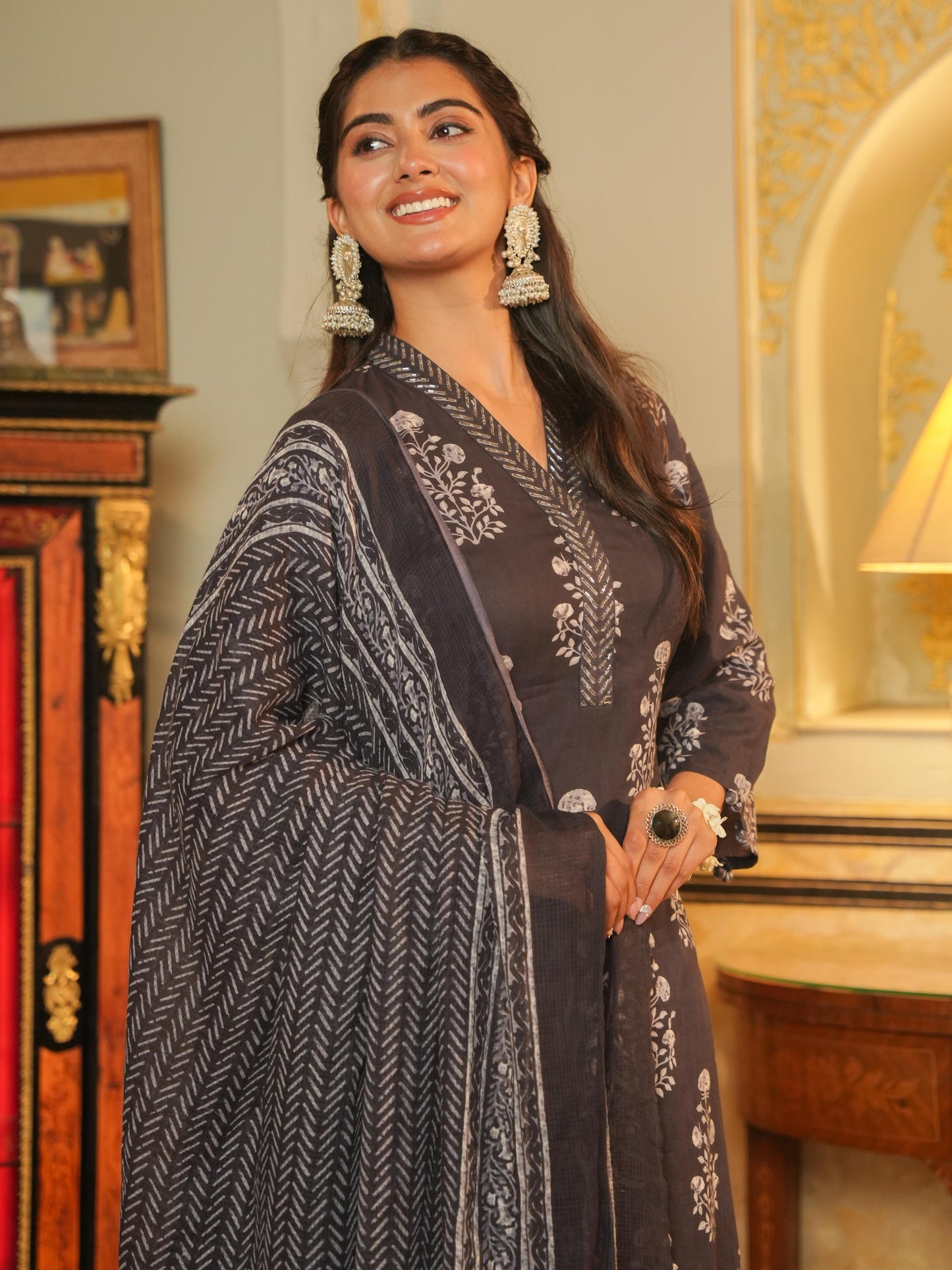 Cotton Voile Bandhani Grey Dupatta