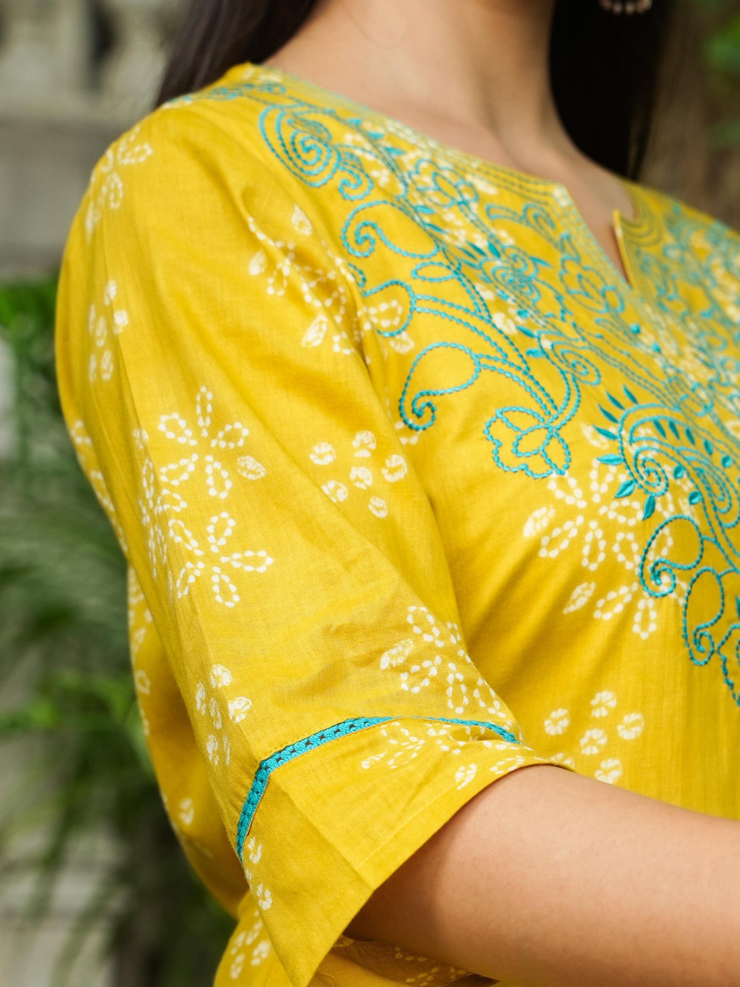 Embroidered Soft Cotton Bandhani Straight Yellow Kurta