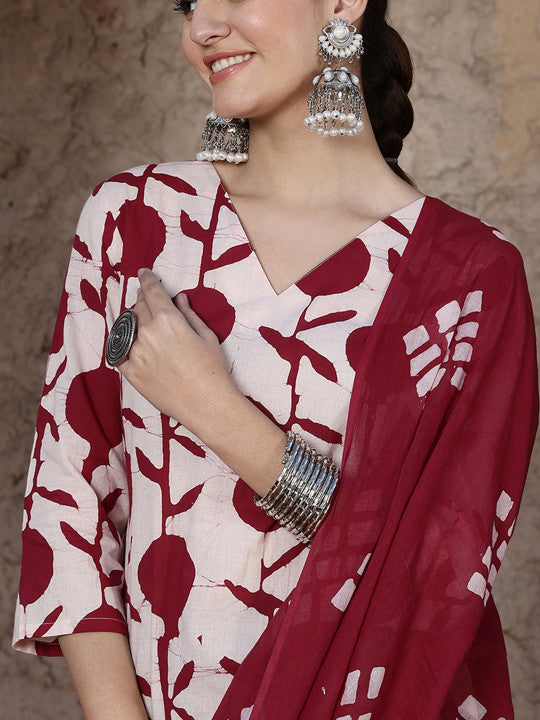 Taavi Geometric Dabu Printed Kurta With Trousers & Dupatta Set