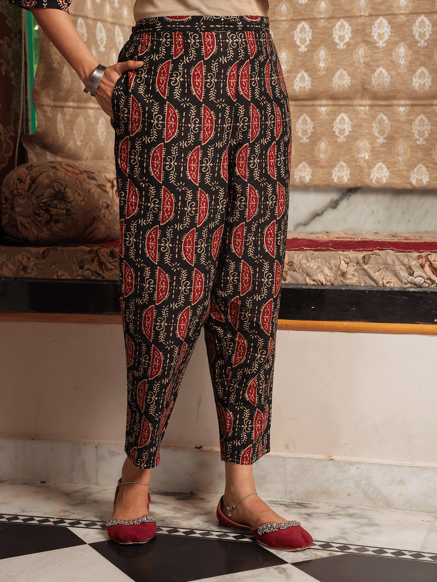 Soft Cotton Geometric Pant