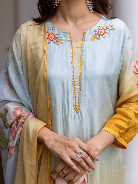 Ishin Women Floral Printed Regular Kurta with Trousers & With Dupatta