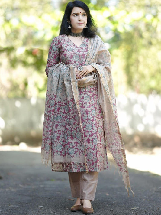 GoSriKi Floral Printed V Neck Straight Kurta With Trousers & Dupatta