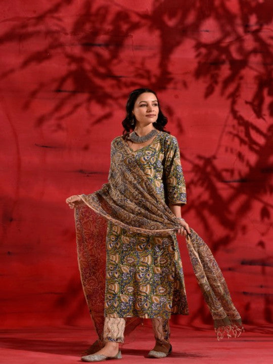 DIMPLE DESIGN STUDIO Women Paisley Printed Regular Pure Cotton Kurta with Trousers & With Dupatta