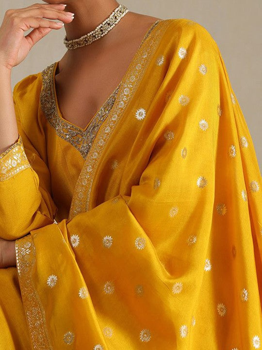 Floral Woven Design Sweetheart Neck Anarkali Kurta