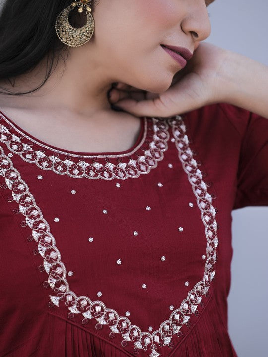 AAHRA Women Self Design Regular Aari Work Kurta