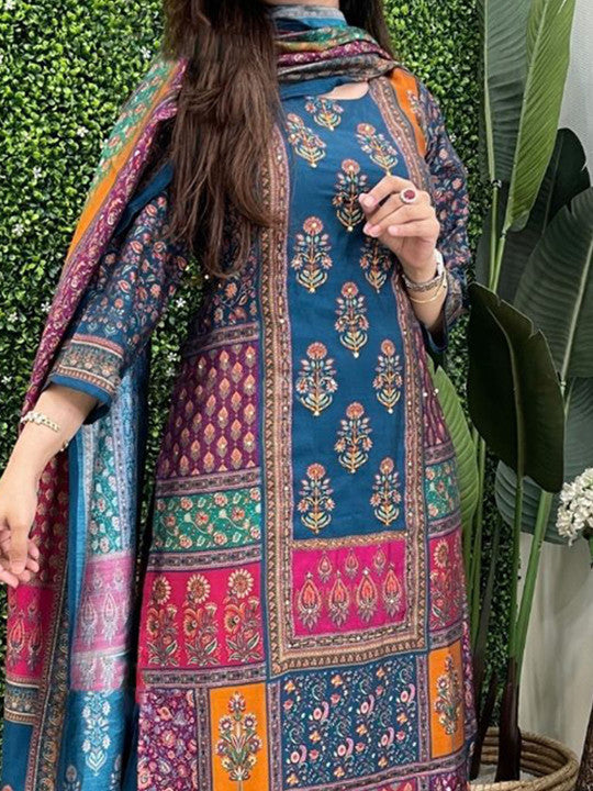 GoSriKi Floral Printed Straight Kurta With Trousers And Dupatta