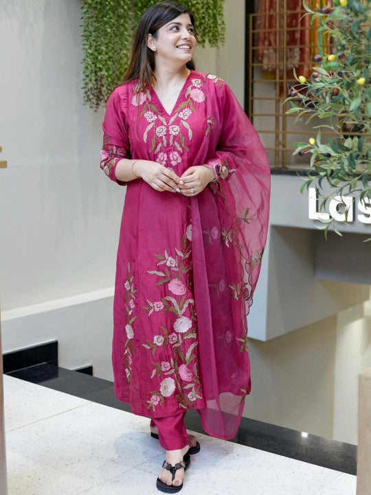 CaniBani Women Ethnic Motifs Embroidered Regular Kurta with Trousers & With Dupatta