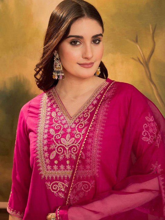 Floral Yoke Design V-Neck Sequinned Straight Kurta