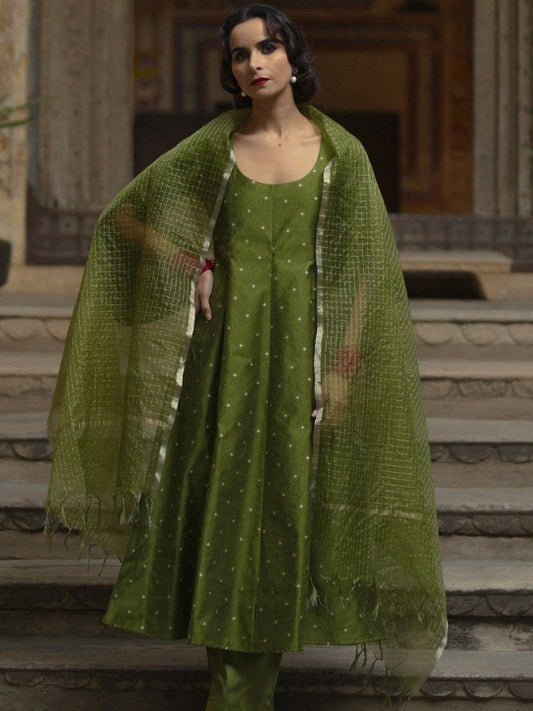 BAARO MASI Ethnic Motifs Printed Panelled Anarkali Kurta