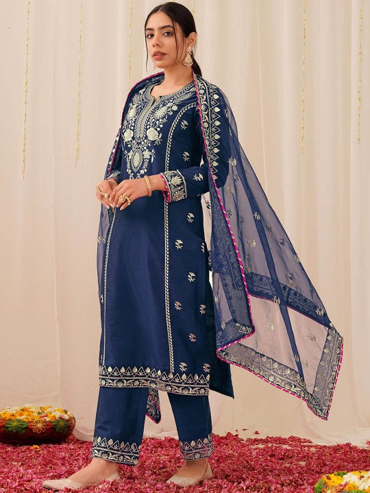 House of Pataudi Women Embroidered Straight Kurta
