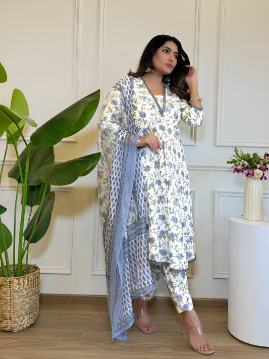 Floral Printed Straight Kurta With Trousers & Dupatta