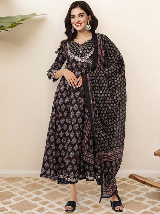 Ishin Ethnic Motifs Printed Angrakha Gotta Patti Pure Cotton Kurta With Trousers & Dupatta