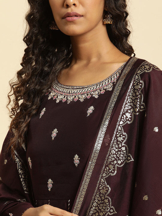 W Festive Solid Rayon Kurta With Slim Pant & Dupatta