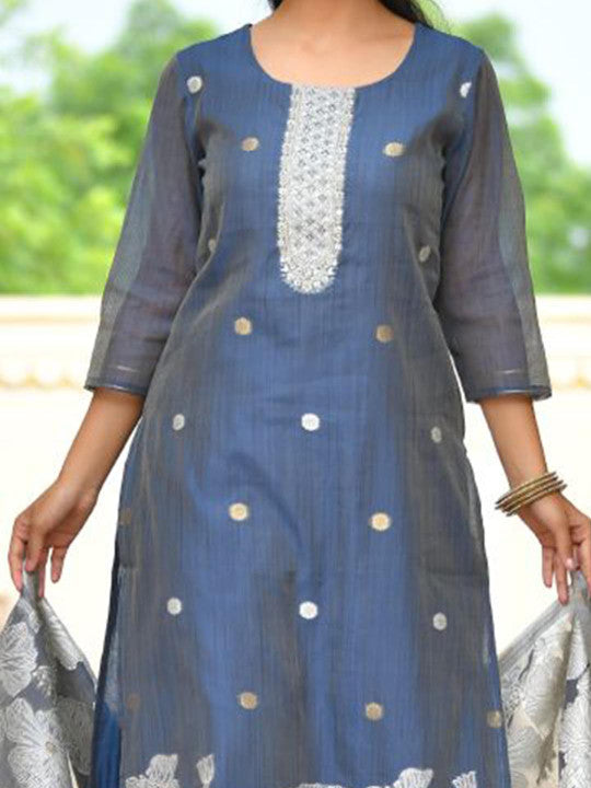 VAASVA JAIPUR Women Woven Design Regular Thread Work Kurta with Trousers & Dupatta