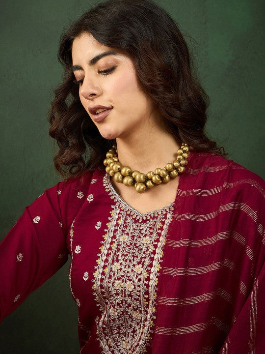 Neck Embroidered Straight Kurta