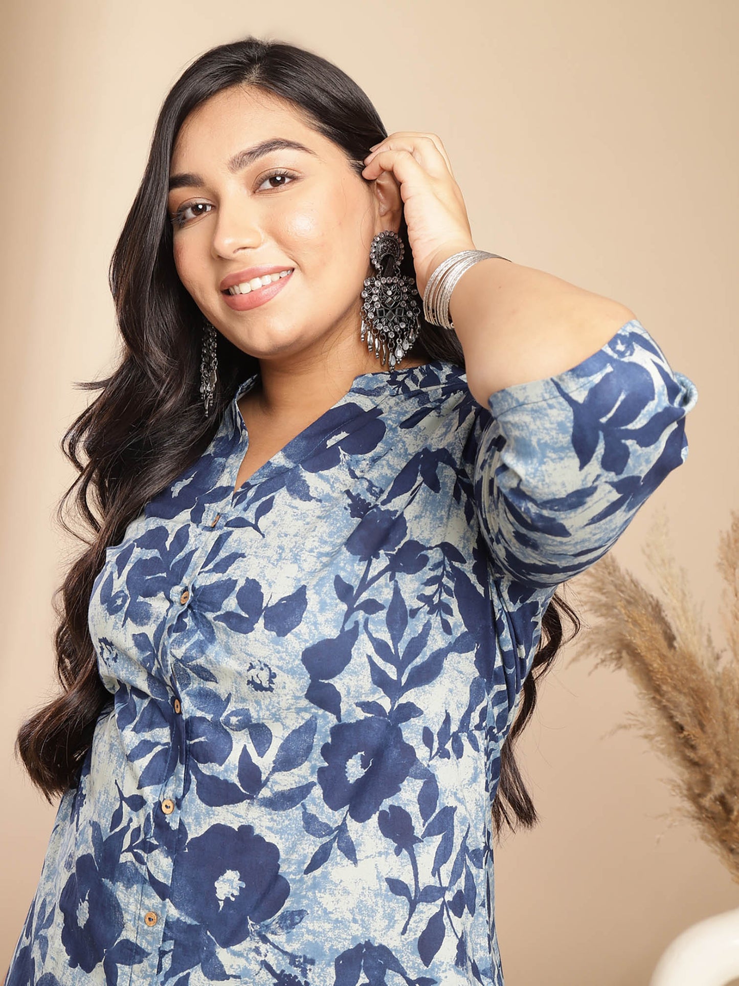 Women Plus Size Navy Blue Floral Printed Tunic with Pant (Set of 2)