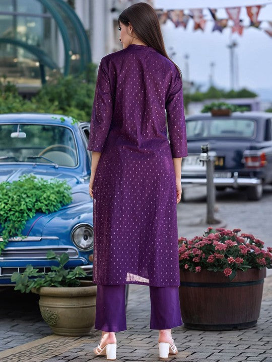 Aaghnya Women Ethnic Motifs Embroidered Kurta