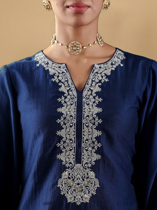 House of Pataudi Embroidered Flared Sleeves Straight Kurta