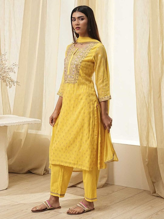 Biba Women Floral Embroidered Regular Beads and Stones Kurta