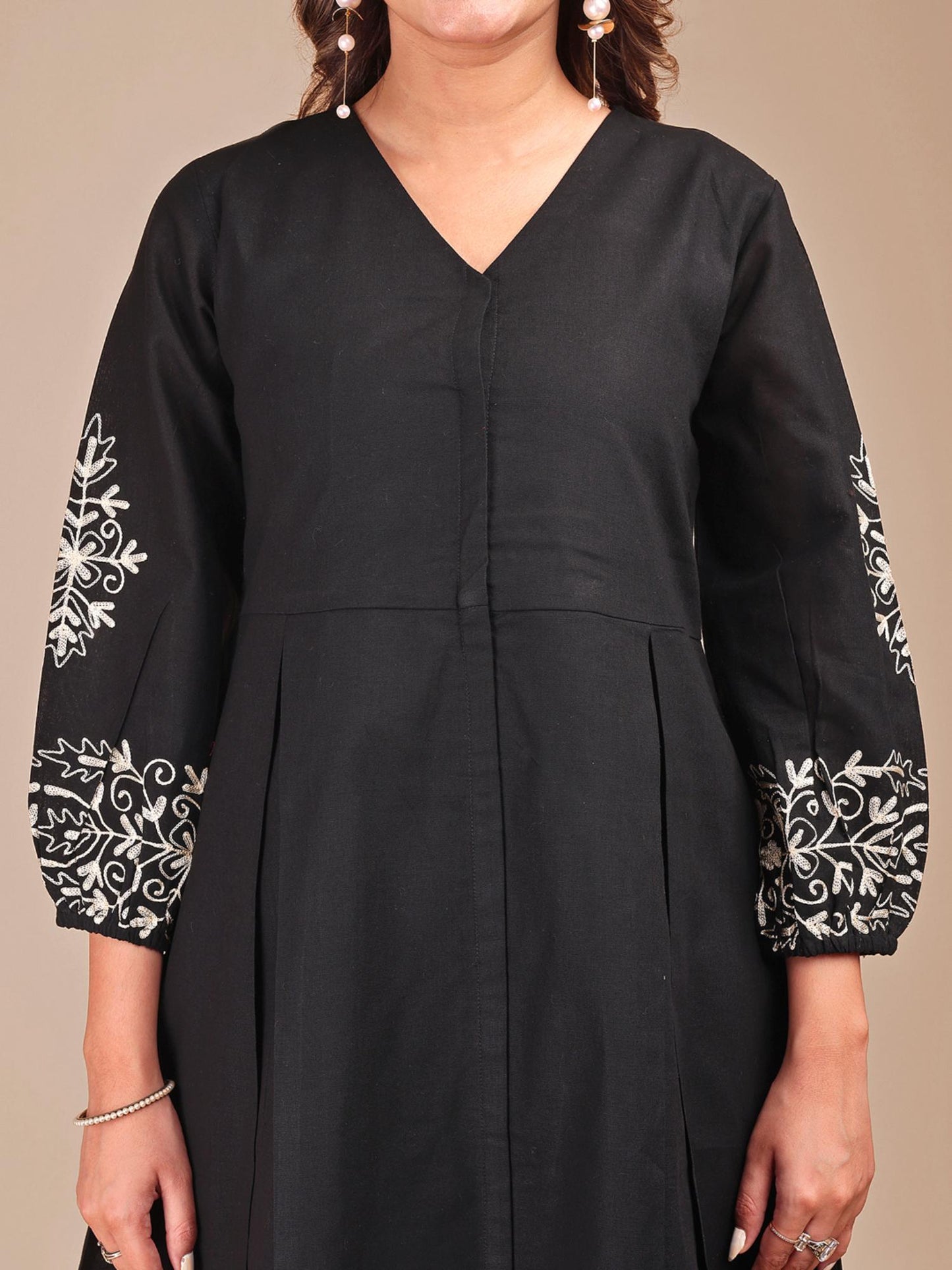 Women Black Linen Embroidered Co-ord Set