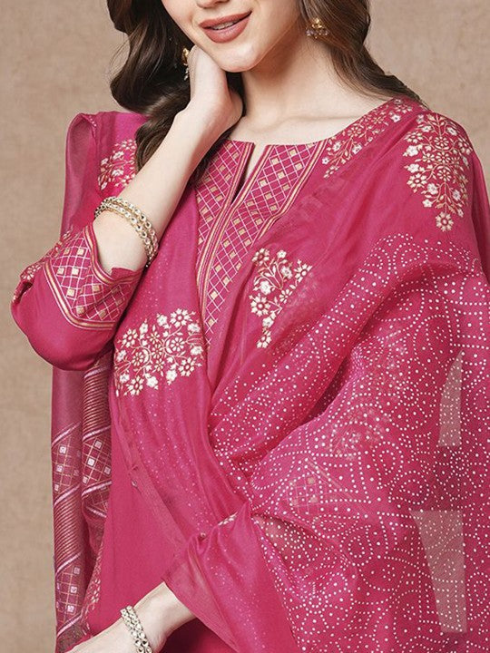 GoSriKi Floral Printed Notch Neck Straight Kurta With Trousers And Dupatta