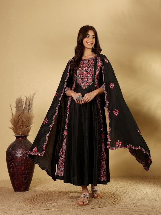 House of Pataudi Paisley Embroidered Round Neck Pure Cotton Kurta with Trousers & Dupatta