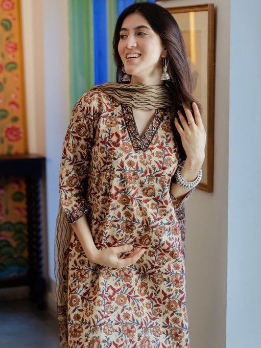 DIMPLE DESIGN STUDIO Floral Printed Regular Straight Kurta with Trousers & Dupatta