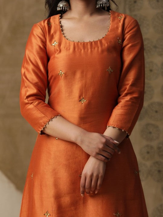 ARPITA SULAKSHANA Floral Embroidered Chanderi Silk A-Line Kurta