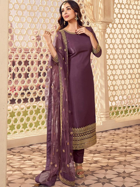 Inddus Ethnic Motifs Embroidered Round Neck Zari Kurta