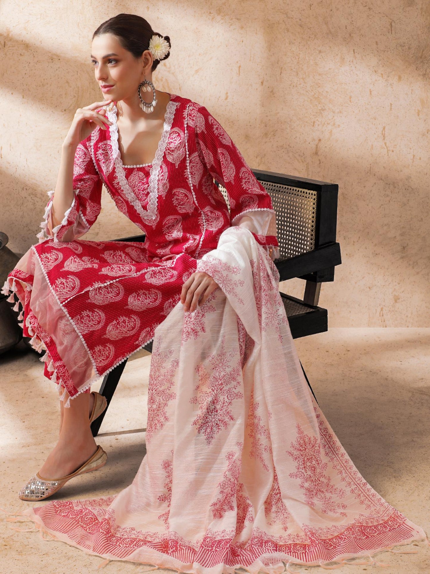 Women Pink Embroidered Kurta with Pant and Dupatta (Set of 3)