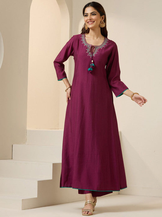 Ishin Women Ethnic Motifs Printed Panelled Thread Work Velvet Kurta with Trousers & With Dupatta