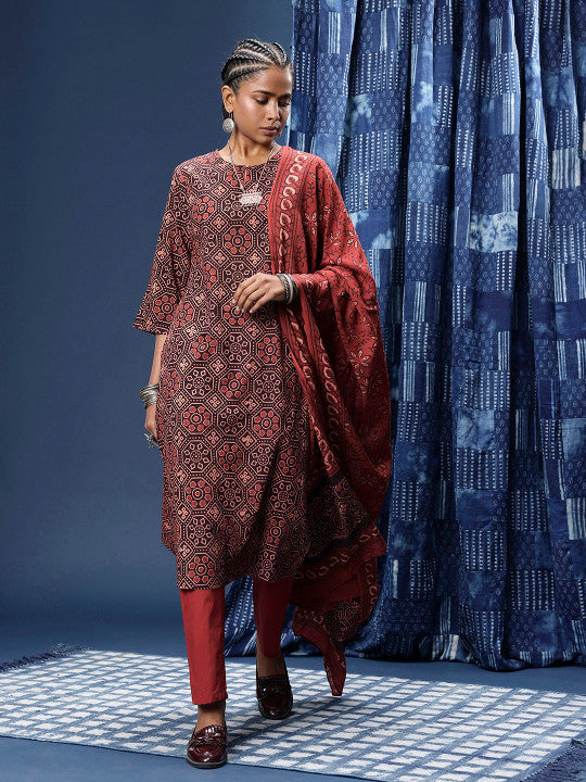 Taavi Ethnic Motifs Printed Regular Ajrakh Kurta with Trousers & Dupatta