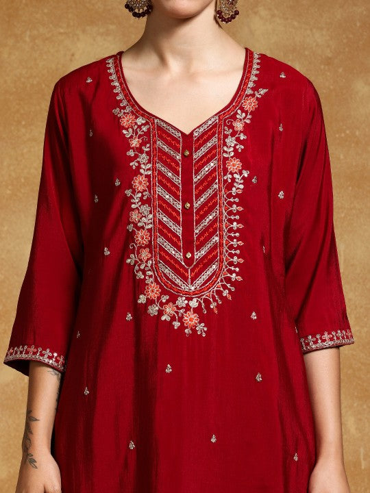 Varanga Women Floral Embroidered Regular Kurta