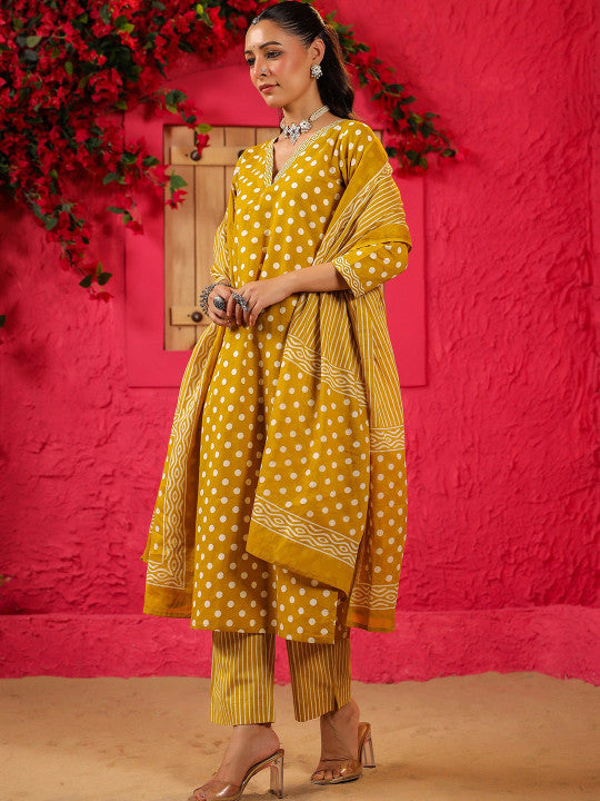 DIMPLE DESIGN STUDIO Women Polka Dots Printed Regular Kurta with Trousers & With Dupatta