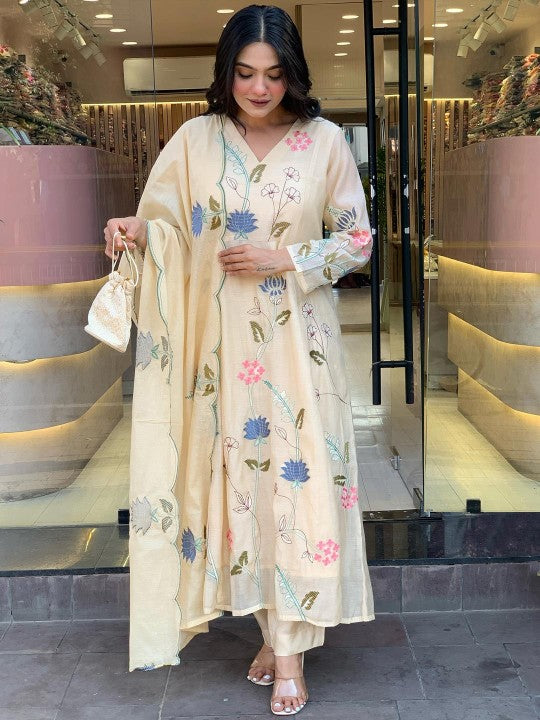 GoSriKi Floral Printed V-Neck Straight Kurta With Trouser & Dupatta