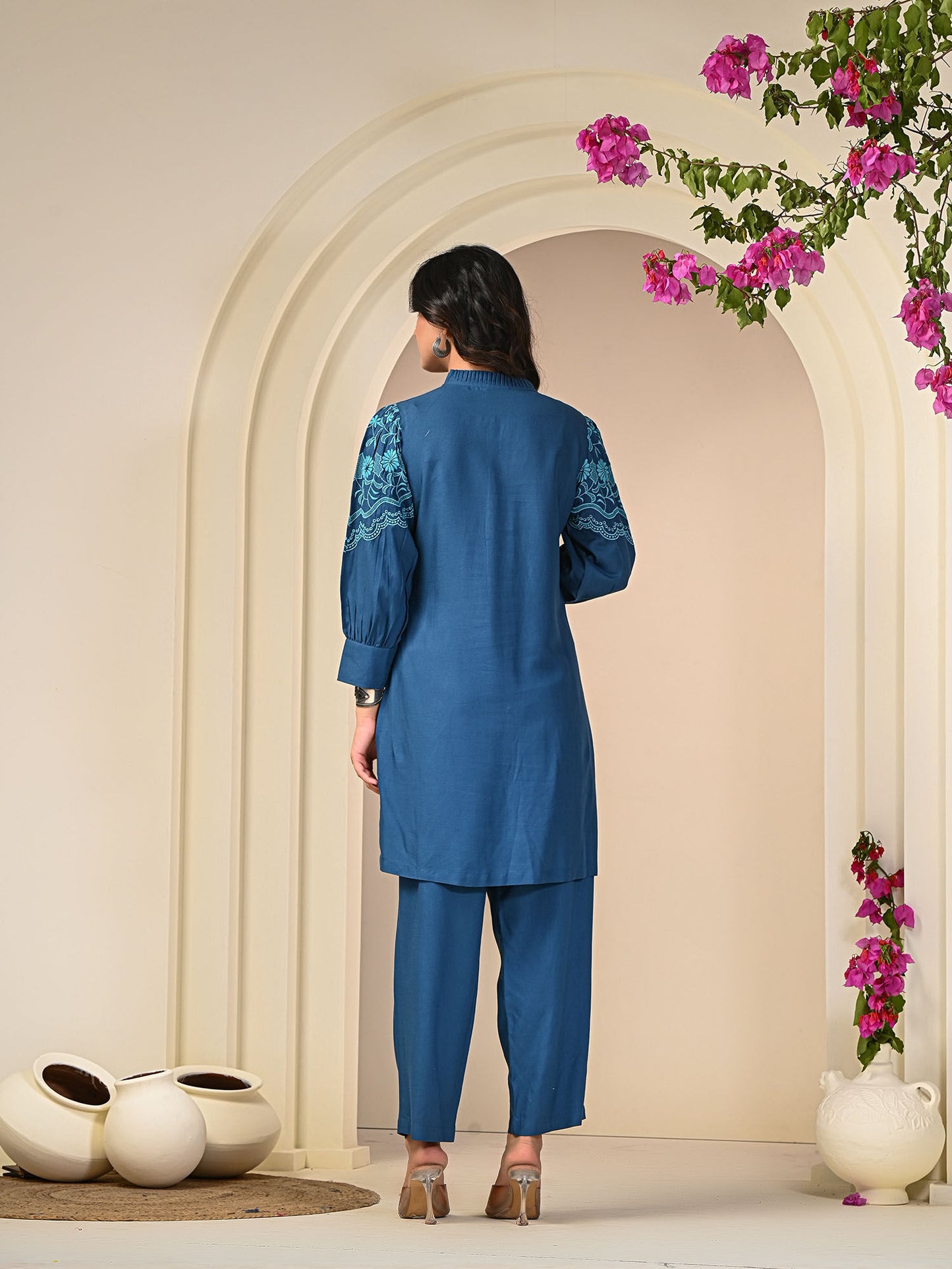 Women Turquoise Cotton Blend Embroidered Co-Ord (Set of 2)