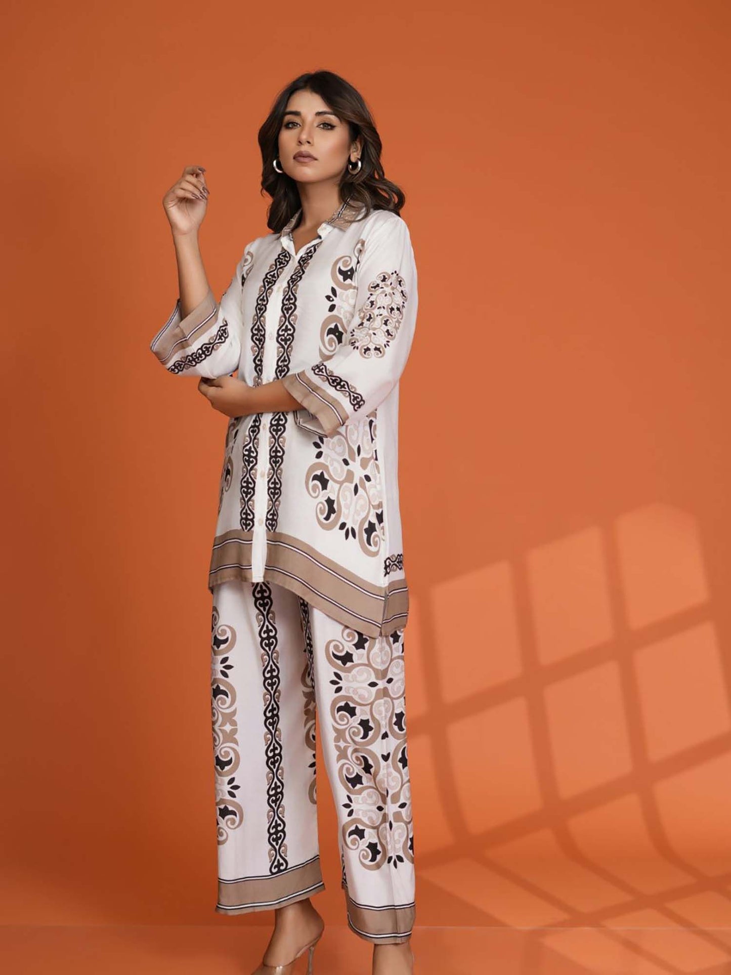 White &amp; Brown Floral Placement Print Co-Ord (Set of 2)