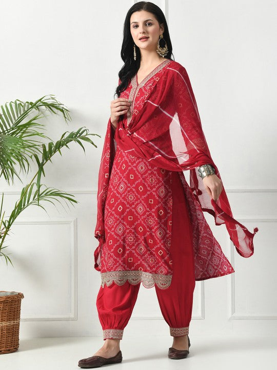 Neck Ethnic Motifs Printed Regular Pure Cotton Straight Kurta Set