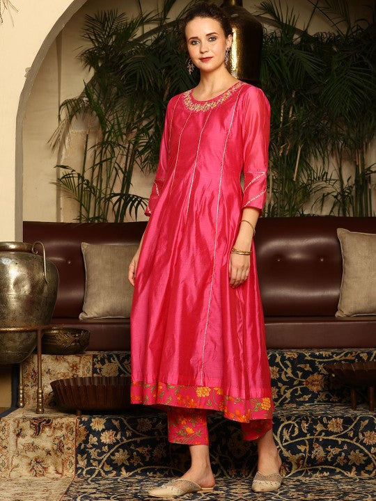 W Women Floral Embroidered Regular Thread Work Kurta with Trousers & With Dupatta