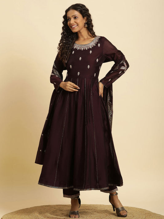 W Festive Solid Rayon Kurta With Slim Pant & Dupatta