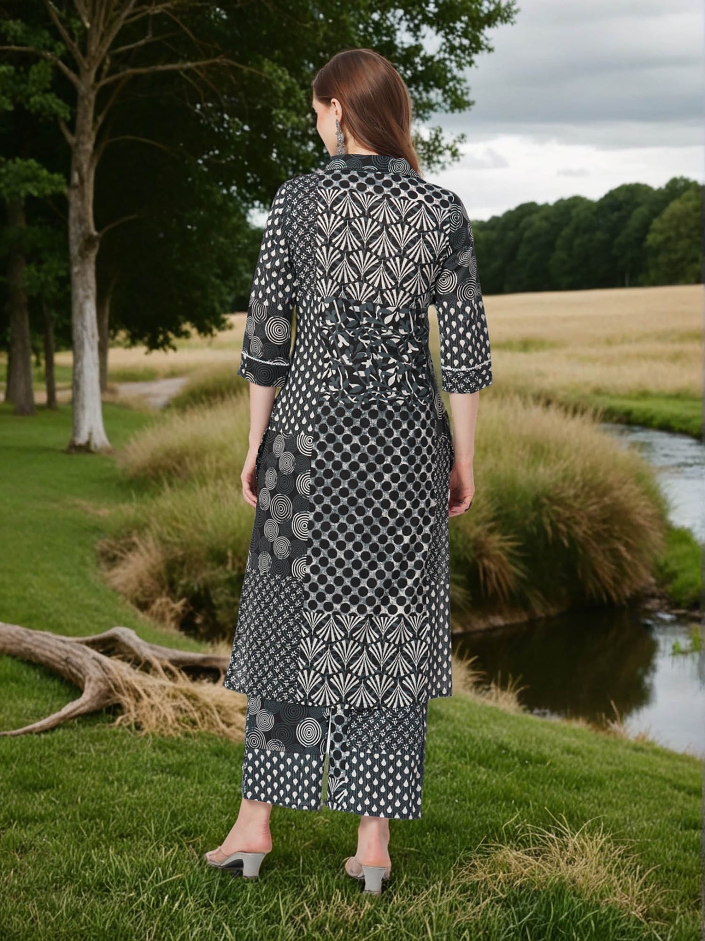 Women Black Geometric Printed Co-Ord Set